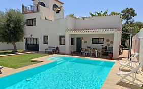 Chalet con encanto cerca de Sevilla